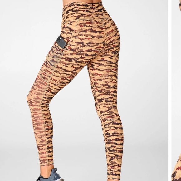 Fabletics Leggings - Picture 2 of 5